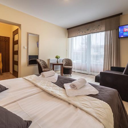 Appartamento Dom Jastrzebia Z Basenem I Jacuzzi Jastrzębia Góra Esterno foto