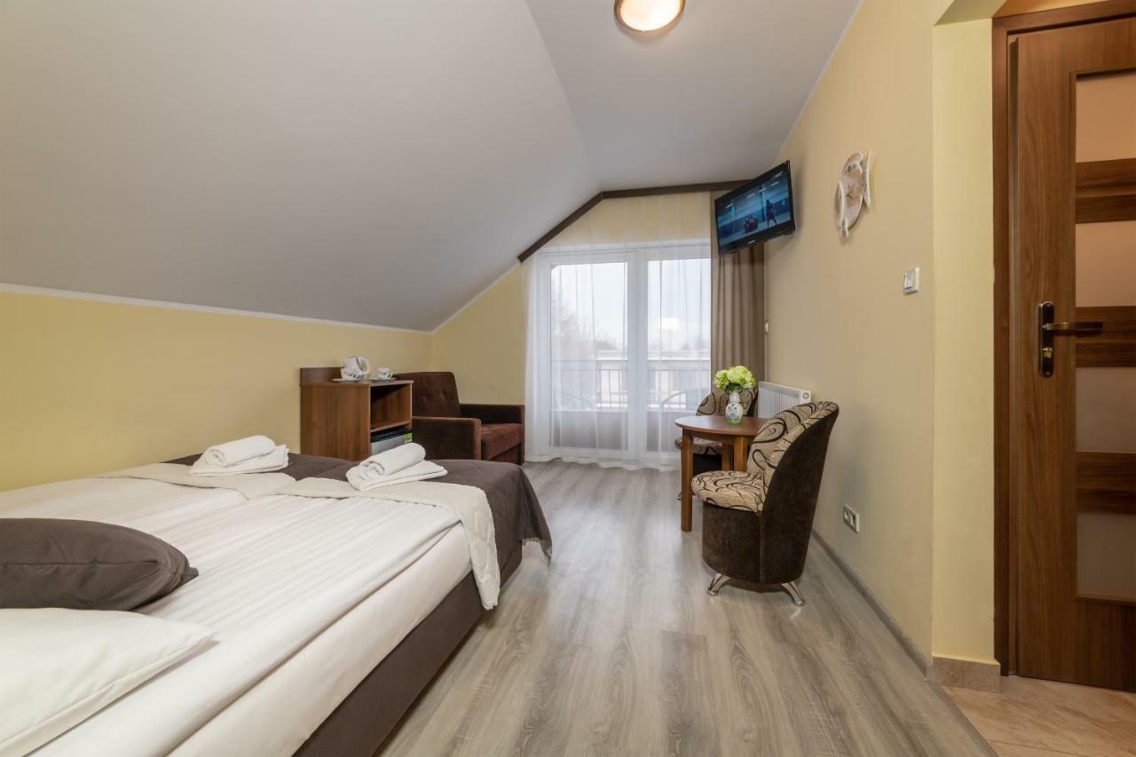 Appartamento Dom Jastrzebia Z Basenem I Jacuzzi Jastrzębia Góra Esterno foto