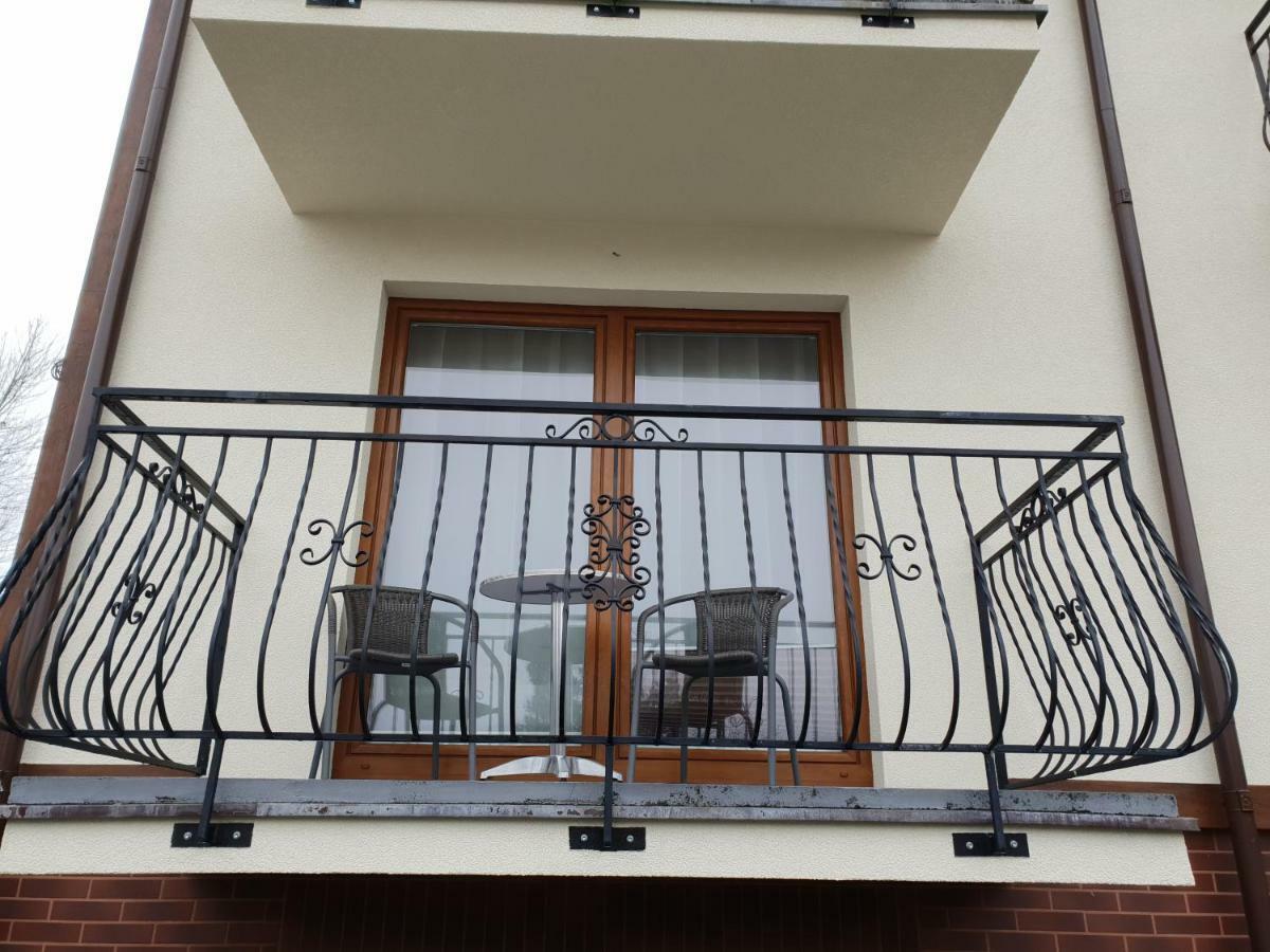 Appartamento Dom Jastrzebia Z Basenem I Jacuzzi Jastrzębia Góra Esterno foto