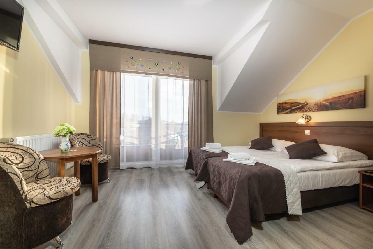Appartamento Dom Jastrzebia Z Basenem I Jacuzzi Jastrzębia Góra Esterno foto
