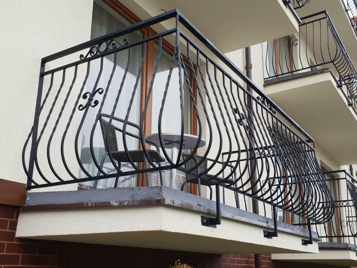 Appartamento Dom Jastrzebia Z Basenem I Jacuzzi Jastrzębia Góra Esterno foto