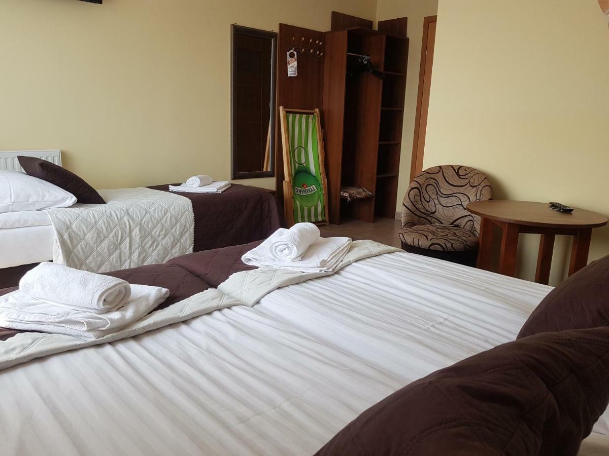 Appartamento Dom Jastrzebia Z Basenem I Jacuzzi Jastrzębia Góra Esterno foto